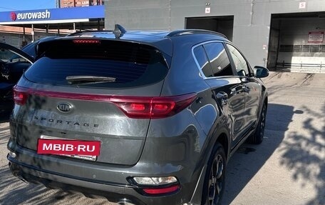 KIA Sportage IV рестайлинг, 2021 год, 2 350 000 рублей, 3 фотография