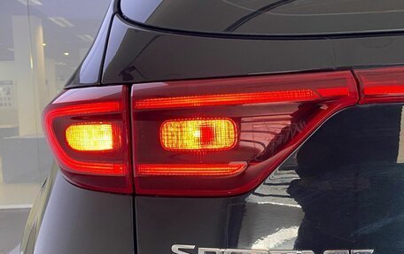 KIA Sportage IV рестайлинг, 2020 год, 2 600 000 рублей, 12 фотография