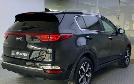 KIA Sportage IV рестайлинг, 2020 год, 2 600 000 рублей, 6 фотография