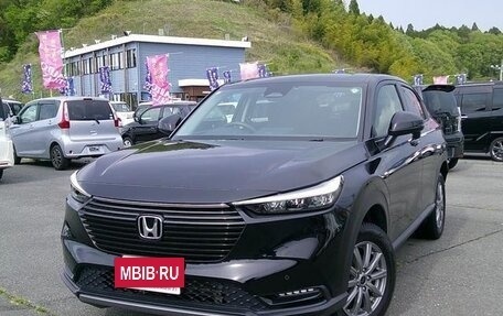 Honda Vezel, 2023 год, 1 740 000 рублей, 2 фотография