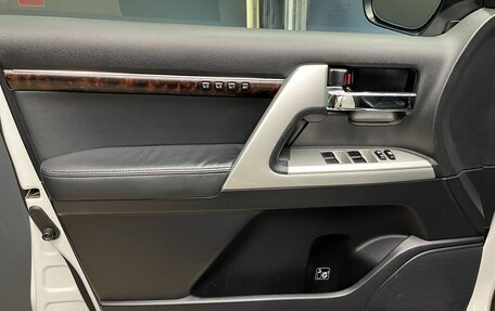 Toyota Land Cruiser 200, 2014 год, 4 900 000 рублей, 8 фотография