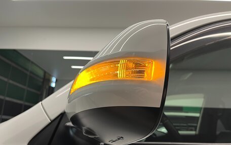 Toyota Land Cruiser 200, 2014 год, 4 900 000 рублей, 7 фотография