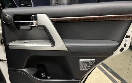 Toyota Land Cruiser 200, 2014 год, 4 900 000 рублей, 16 фотография