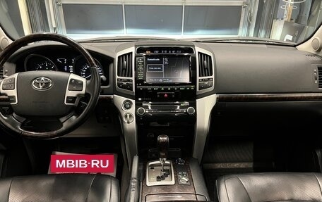Toyota Land Cruiser 200, 2014 год, 4 900 000 рублей, 22 фотография