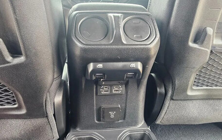 Jeep Wrangler, 2023 год, 4 992 777 рублей, 11 фотография