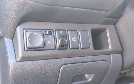 Nissan Note II рестайлинг, 2011 год, 690 000 рублей, 22 фотография