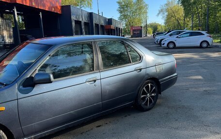 Nissan Bluebird XI, 2001 год, 135 000 рублей, 2 фотография