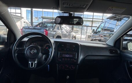 Volkswagen Polo VI (EU Market), 2013 год, 899 000 рублей, 11 фотография