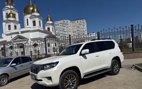 Toyota Land Cruiser Prado 150 рестайлинг 2, 2019 год, 4 500 000 рублей, 5 фотография
