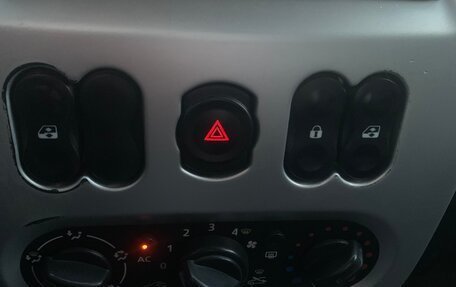 Renault Logan I, 2013 год, 250 000 рублей, 8 фотография