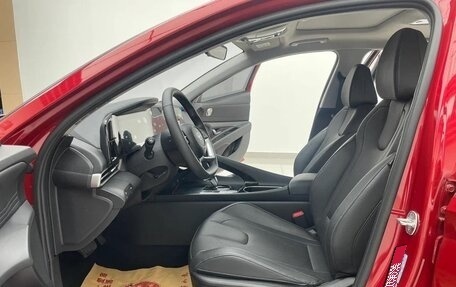 Hyundai Elantra, 2023 год, 1 450 000 рублей, 14 фотография