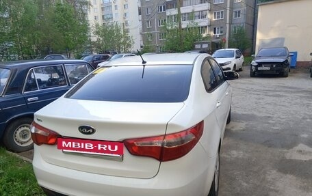 KIA Rio III рестайлинг, 2013 год, 780 000 рублей, 3 фотография