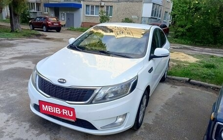 KIA Rio III рестайлинг, 2013 год, 780 000 рублей, 1 фотография