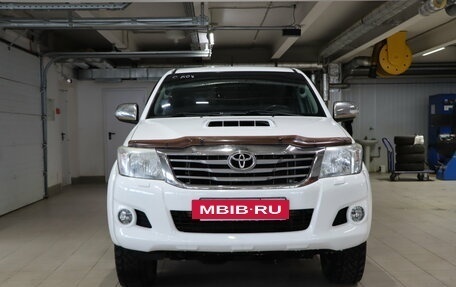 Toyota Hilux VII, 2012 год, 1 799 990 рублей, 2 фотография