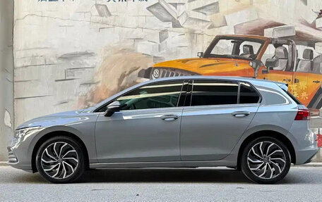 Volkswagen Golf VIII, 2021 год, 1 780 000 рублей, 5 фотография