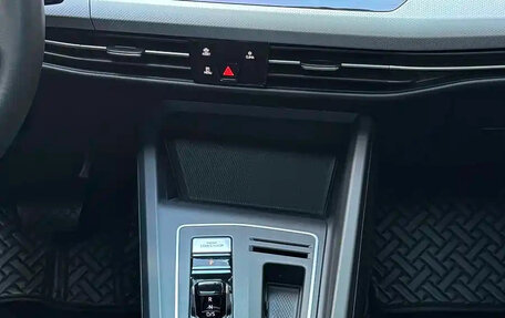 Volkswagen Golf VIII, 2021 год, 1 780 000 рублей, 9 фотография