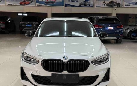 BMW 1 серия, 2021 год, 1 880 000 рублей, 2 фотография