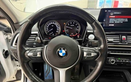 BMW 1 серия, 2021 год, 1 880 000 рублей, 10 фотография
