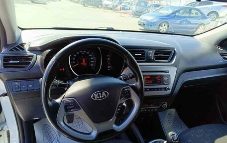 KIA Rio III рестайлинг, 2016 год, 1 089 000 рублей, 15 фотография