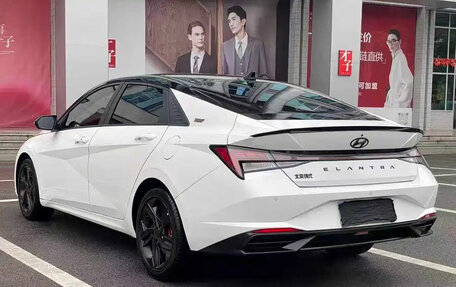 Hyundai Elantra, 2022 год, 1 520 555 рублей, 7 фотография