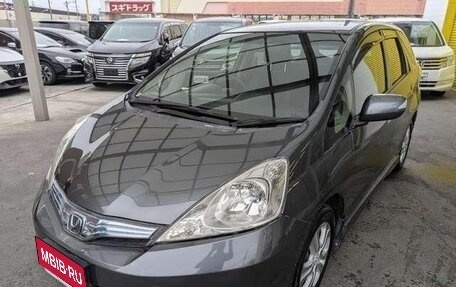 Honda Fit Shuttle I рестайлинг, 2012 год, 820 000 рублей, 1 фотография