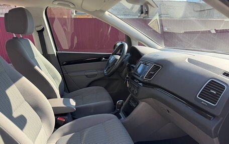 SEAT Alhambra II рестайлинг, 2020 год, 2 592 000 рублей, 24 фотография