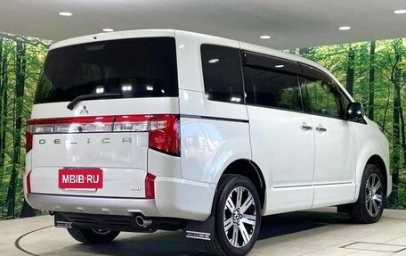 Mitsubishi Delica D:5 I, 2022 год, 2 900 000 рублей, 5 фотография