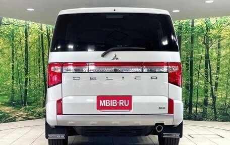 Mitsubishi Delica D:5 I, 2022 год, 2 900 000 рублей, 4 фотография