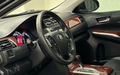 Toyota Camry, 2014 год, 1 647 000 рублей, 10 фотография
