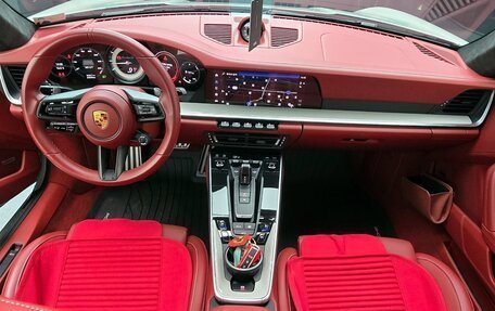 Porsche 911, 2022 год, 23 150 000 рублей, 7 фотография