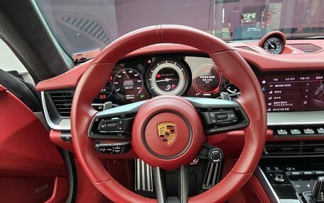 Porsche 911, 2022 год, 23 150 000 рублей, 8 фотография