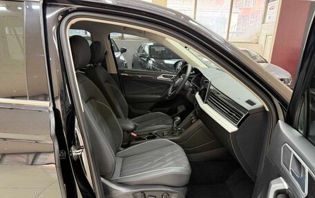 Volkswagen Tiguan II, 2023 год, 2 540 000 рублей, 15 фотография