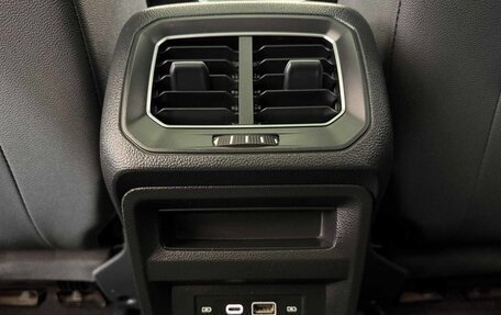 Volkswagen Tiguan II, 2023 год, 2 540 000 рублей, 20 фотография