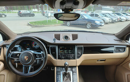 Porsche Macan I рестайлинг, 2015 год, 2 990 000 рублей, 17 фотография