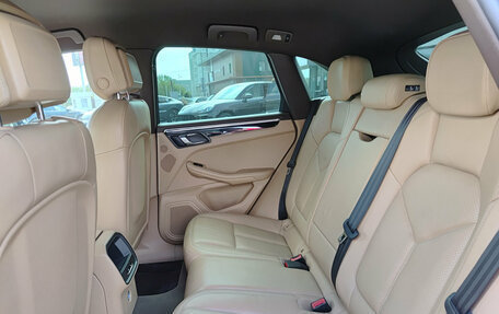 Porsche Macan I рестайлинг, 2015 год, 2 990 000 рублей, 15 фотография