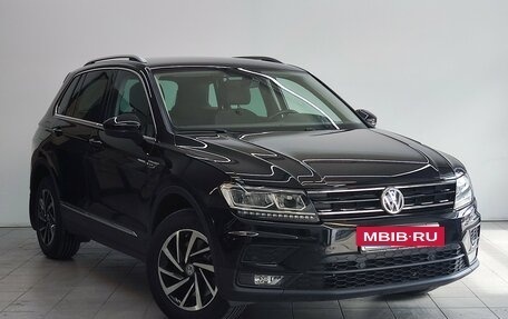 Volkswagen Tiguan II, 2018 год, 2 750 000 рублей, 3 фотография