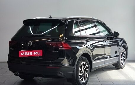 Volkswagen Tiguan II, 2018 год, 2 750 000 рублей, 5 фотография