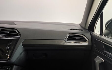 Volkswagen Tiguan II, 2018 год, 2 750 000 рублей, 12 фотография