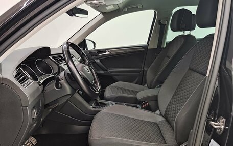 Volkswagen Tiguan II, 2018 год, 2 750 000 рублей, 13 фотография