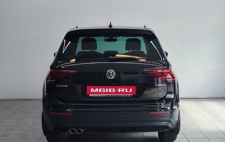 Volkswagen Tiguan II, 2018 год, 2 750 000 рублей, 6 фотография