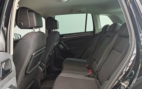 Volkswagen Tiguan II, 2018 год, 2 750 000 рублей, 15 фотография
