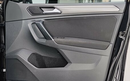 Volkswagen Tiguan II, 2018 год, 2 750 000 рублей, 18 фотография