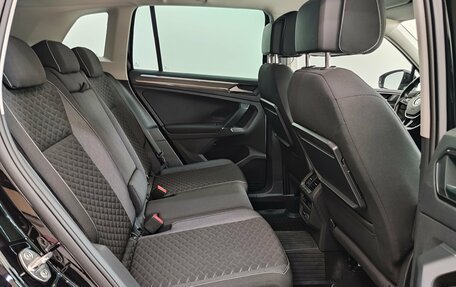 Volkswagen Tiguan II, 2018 год, 2 750 000 рублей, 16 фотография