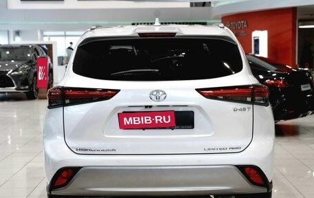 Toyota Highlander, 2026 год, 5 600 000 рублей, 6 фотография