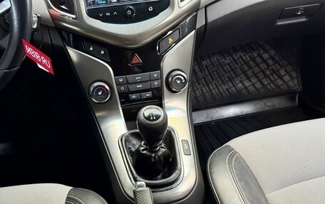 Chevrolet Cruze II, 2013 год, 899 000 рублей, 16 фотография