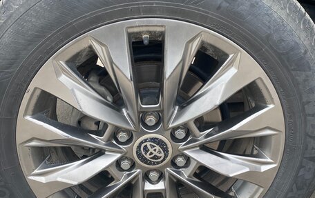 Toyota Land Cruiser, 2022 год, 10 300 000 рублей, 7 фотография