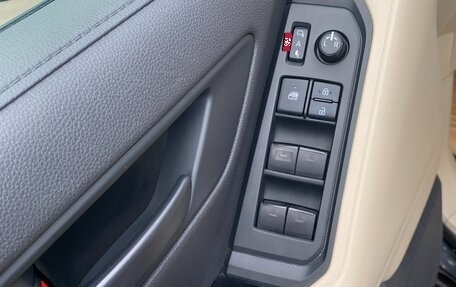 Toyota Land Cruiser, 2022 год, 10 300 000 рублей, 10 фотография
