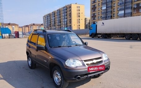 Chevrolet Niva I рестайлинг, 2015 год, 690 000 рублей, 11 фотография