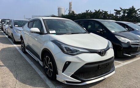 Toyota C-HR I рестайлинг, 2020 год, 2 350 000 рублей, 3 фотография