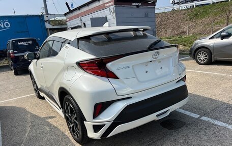 Toyota C-HR I рестайлинг, 2020 год, 2 350 000 рублей, 5 фотография